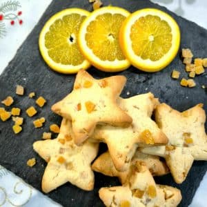 Stelute cu portocala confiata - Prajituri la birou